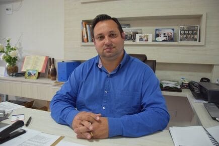 Reinaldo Grola é reeleito prefeito de Lunardelli